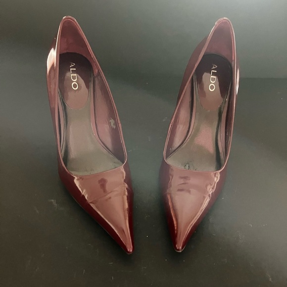Aldo patent leather heels I Color: burgundy I Size:  39 (8.5) - Picture 2 of 7